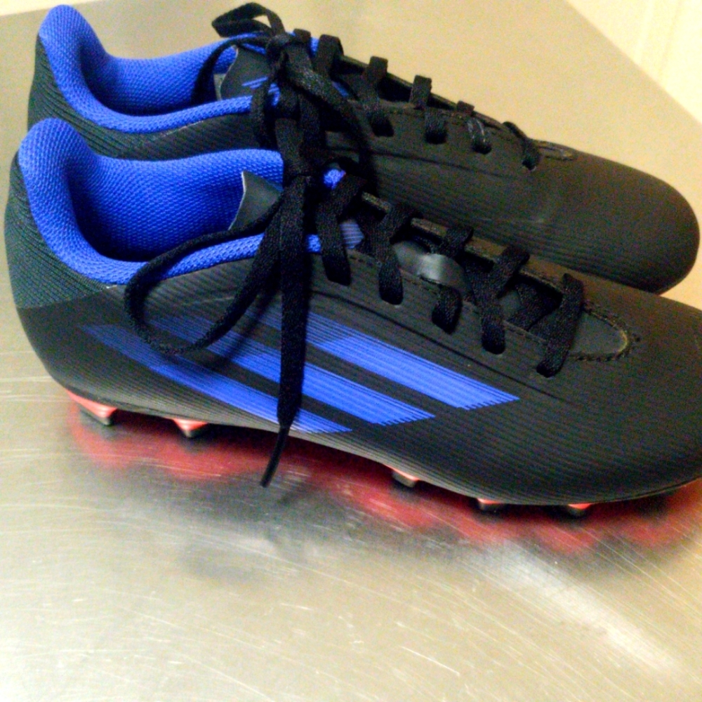 Adidas Big Kid Predator Soccer Shoes
